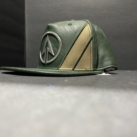 Hat bundle - Picture 2 of 5